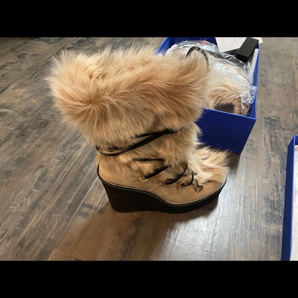 Stuart Weitzman Lamb Fur Wedge Boot - Picture 3 of 11